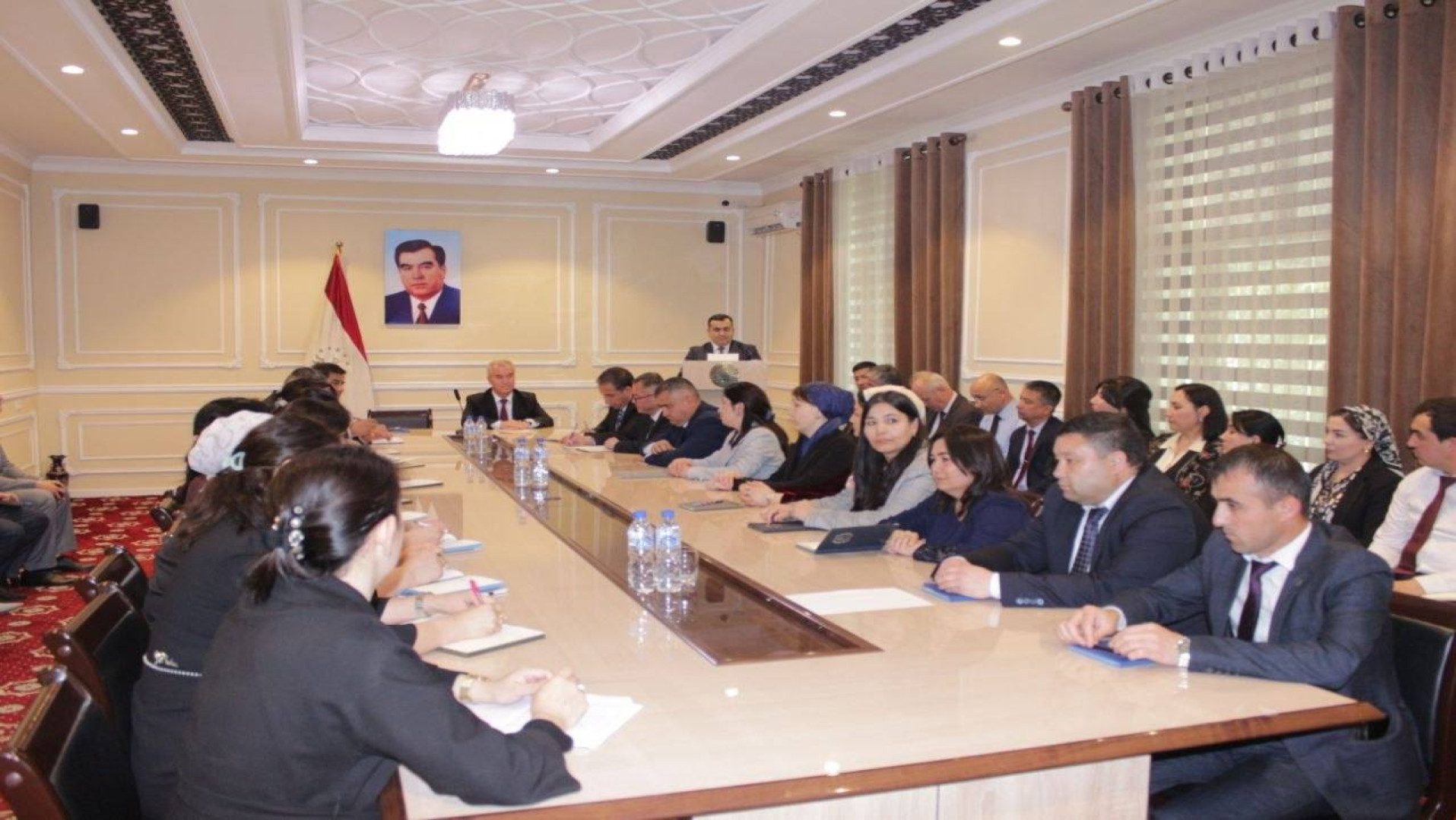 МУЛОҚОТИ ЗУФАР ИСМОИЛЗОДА БО УСТОДОНИ ДОНИШКАДА